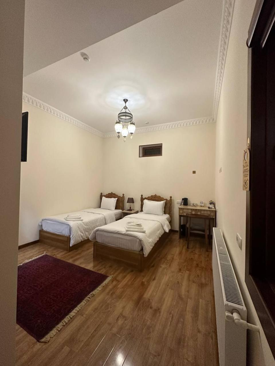 בוקורו Poyi Kalon Teracce Hotel حلال מראה חיצוני תמונה