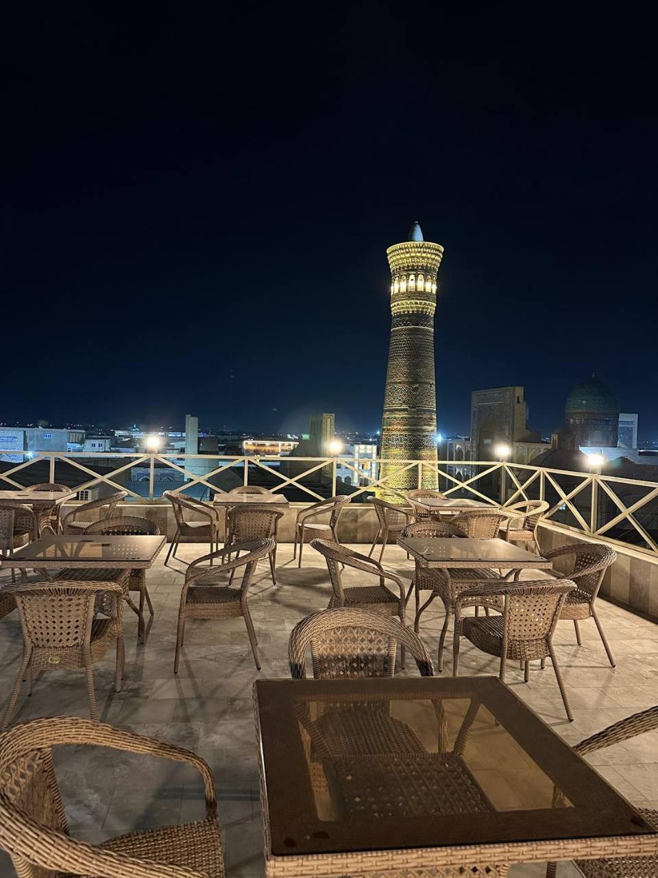 בוקורו Poyi Kalon Teracce Hotel حلال מראה חיצוני תמונה