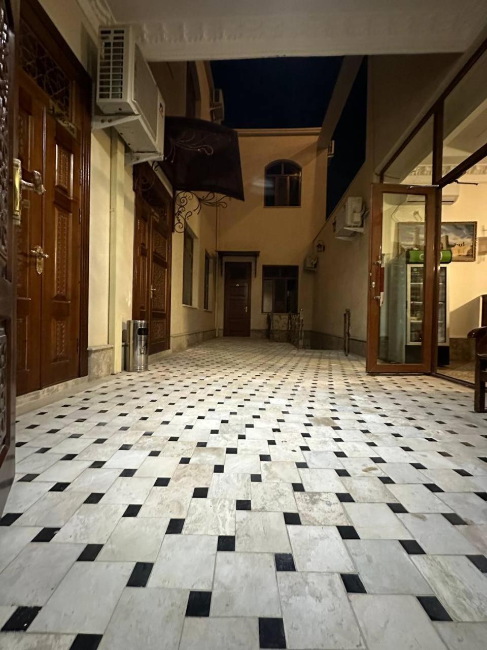 בוקורו Poyi Kalon Teracce Hotel حلال מראה חיצוני תמונה